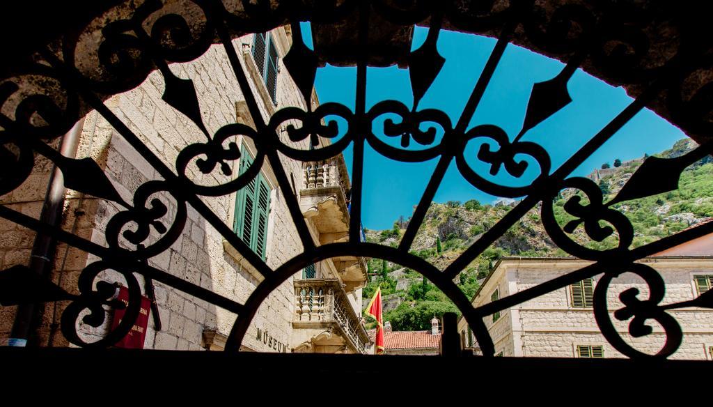 Old Town Museum Square Apartment Kotor Exterior foto