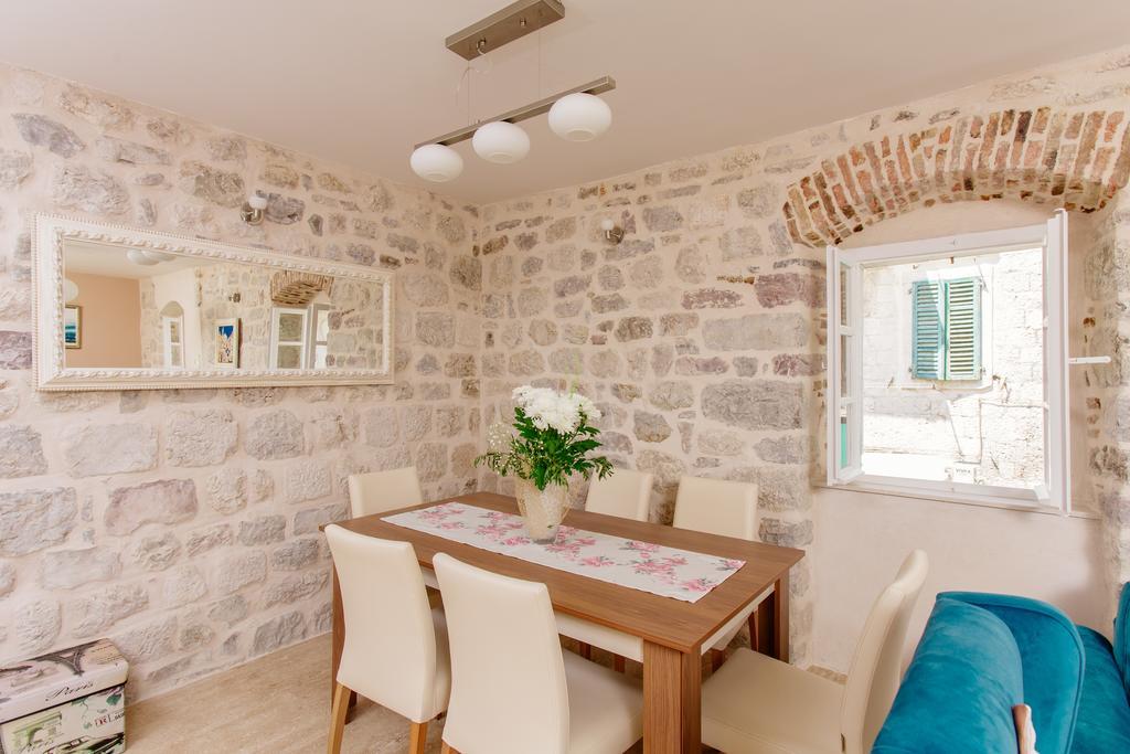 Old Town Museum Square Apartment Kotor Exterior foto